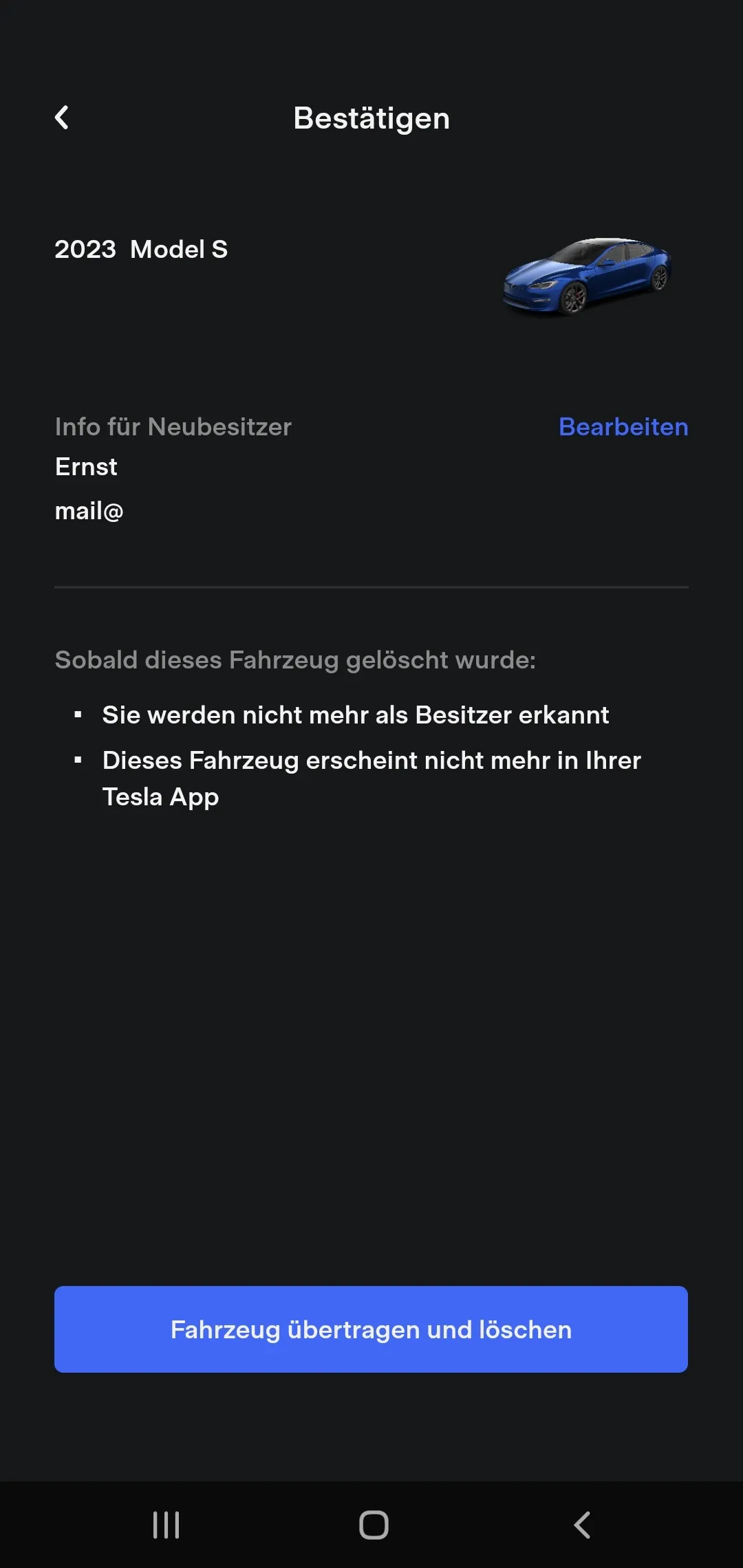 Bestätigungsseite mit den Daten des Neubesitzers und der Schaltfläche Fahrzeug übertragen und löschen