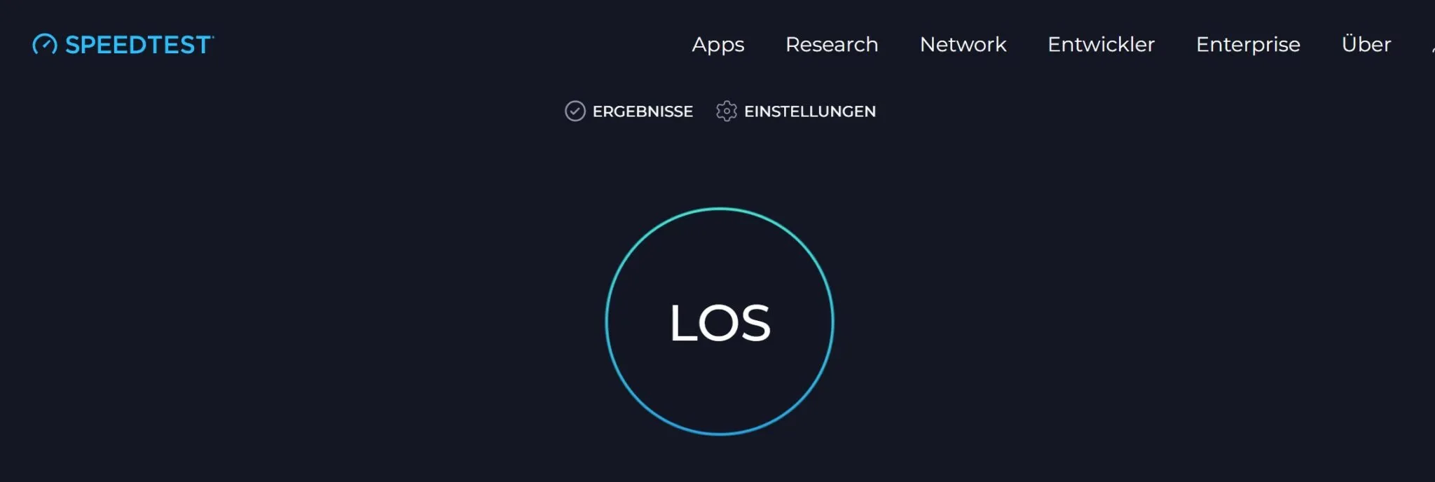 Startseite von Speedtest.net mit dem runden LOS-Knopf in der Bildmitte